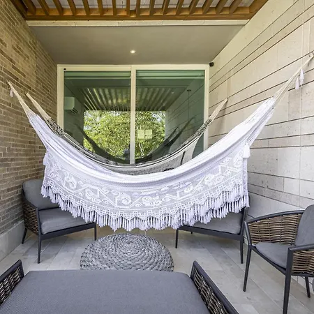 3 Bedroom With Jacuzzi In Baru Apartamento *