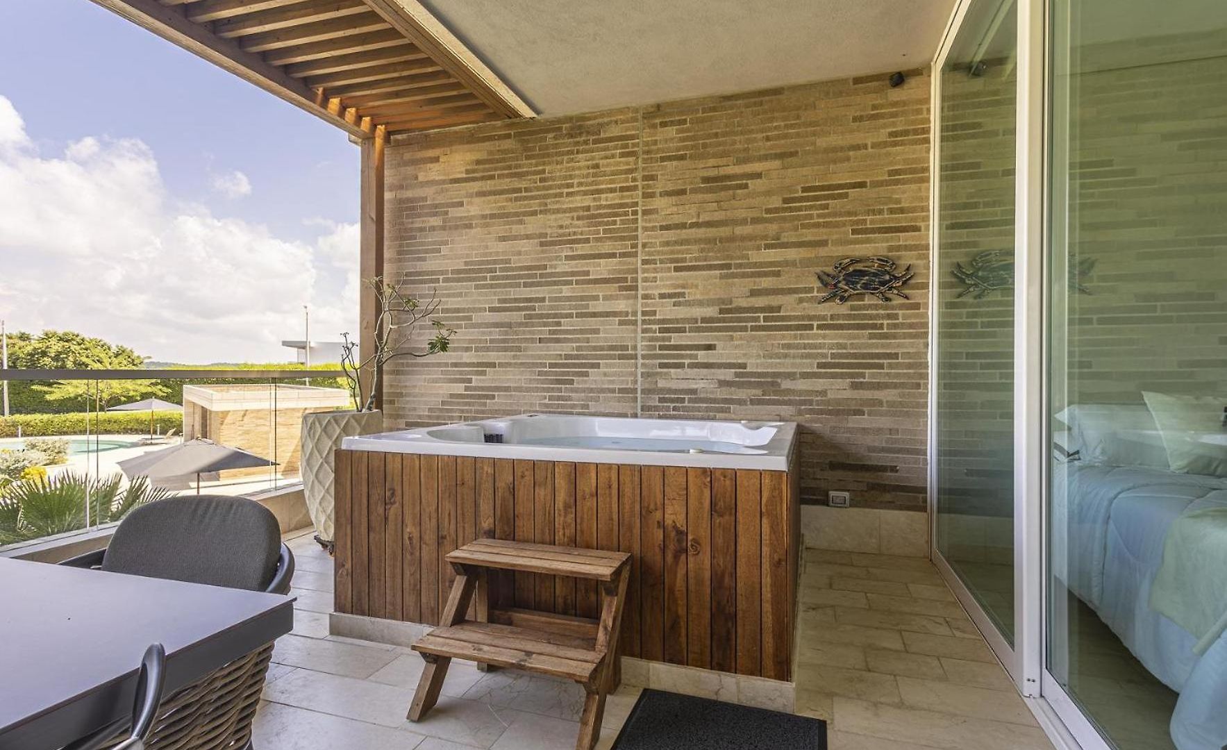 3 Bedroom With Jacuzzi In Baru Apartamento *