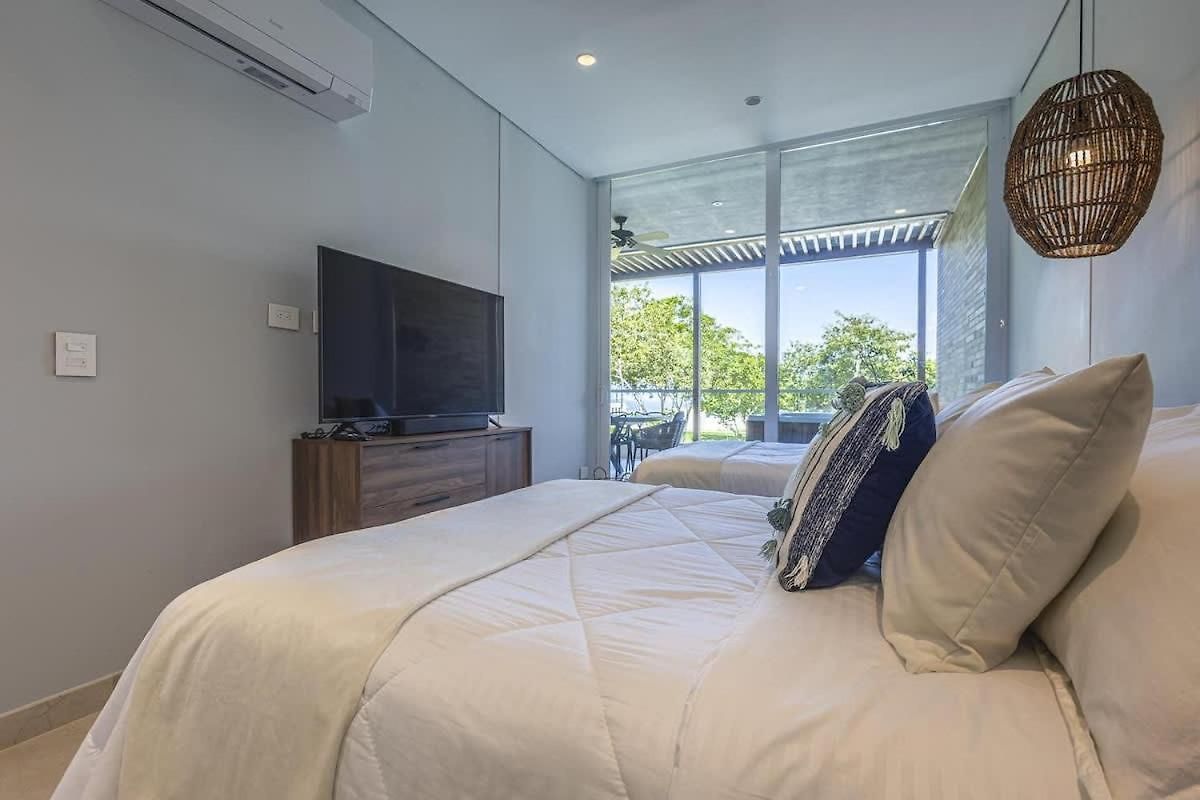 3 Bedroom With Jacuzzi In Baru Cartagena