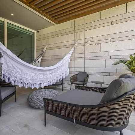 3 Bedroom With Jacuzzi In Baru Cartagena
